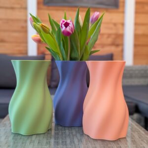 Vase design torsadé